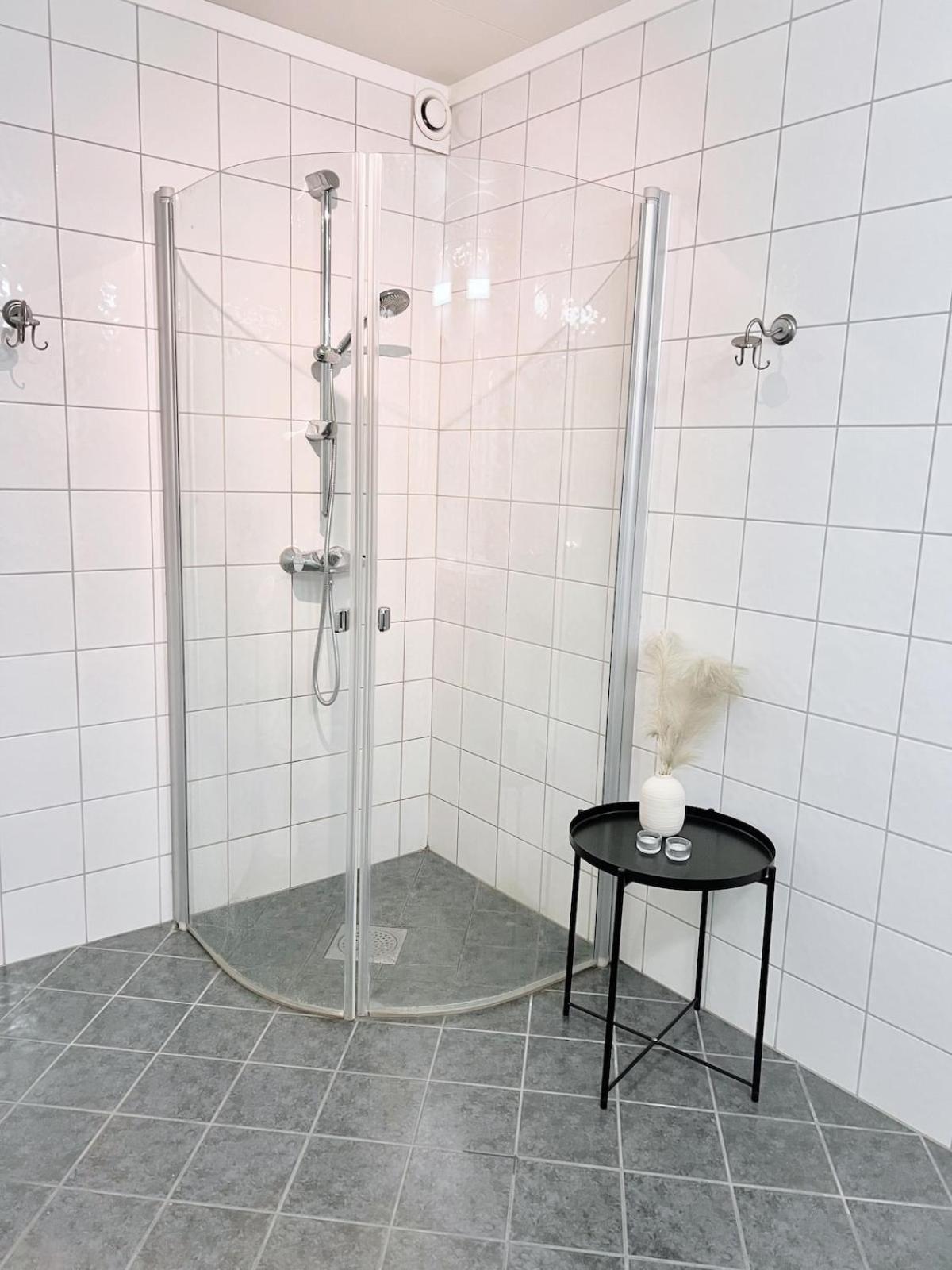 2br, 2 Parking Spots, Ev-charger And Office *